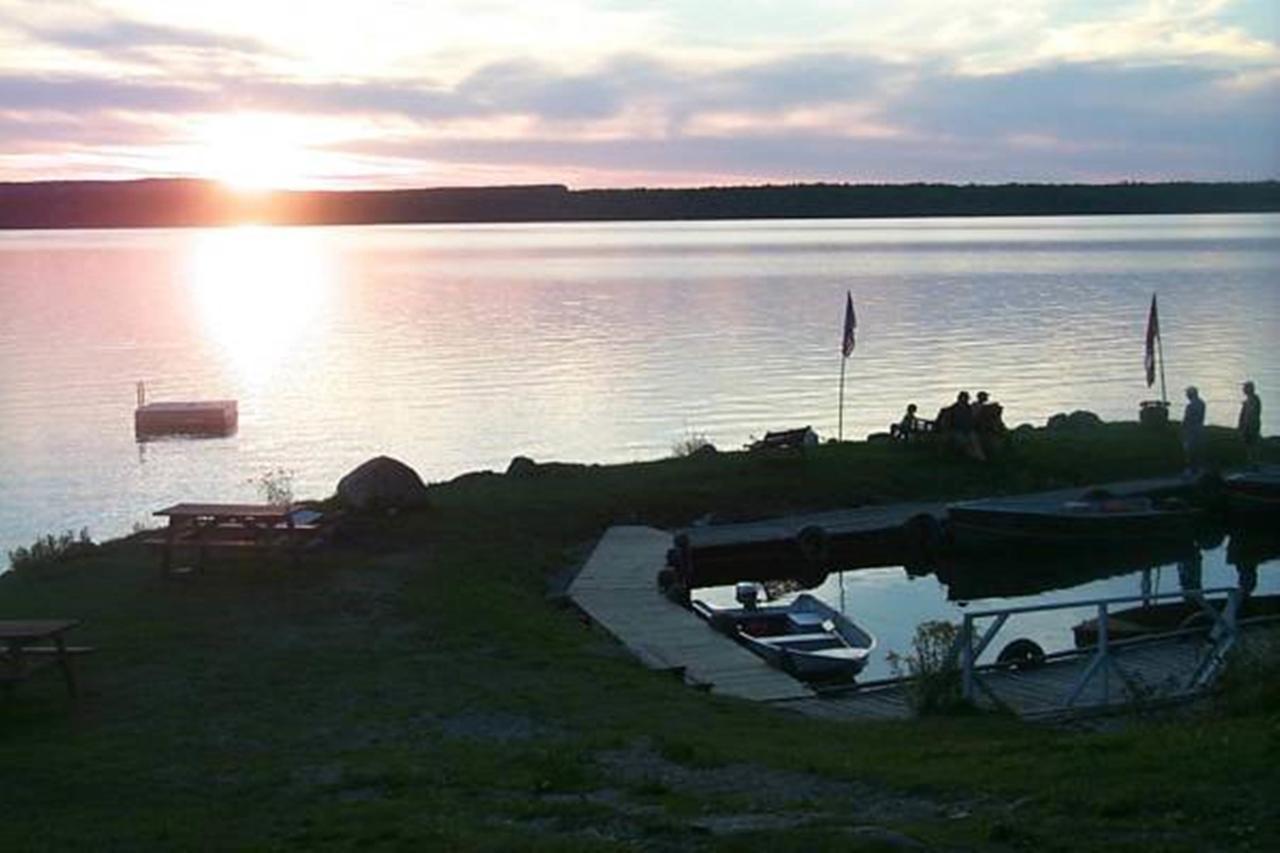 Wee Point Resort Manitowaning Kültér fotó