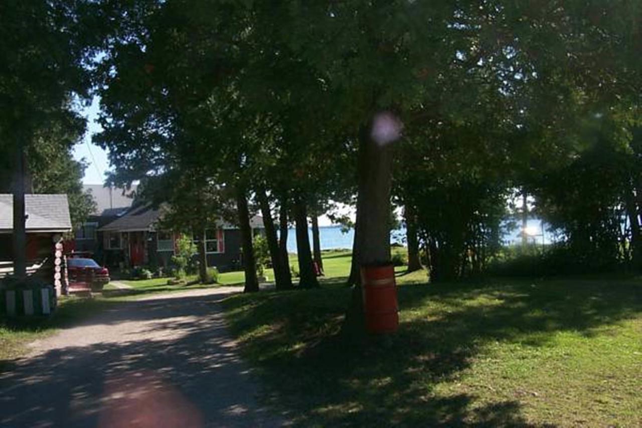 Wee Point Resort Manitowaning Kültér fotó